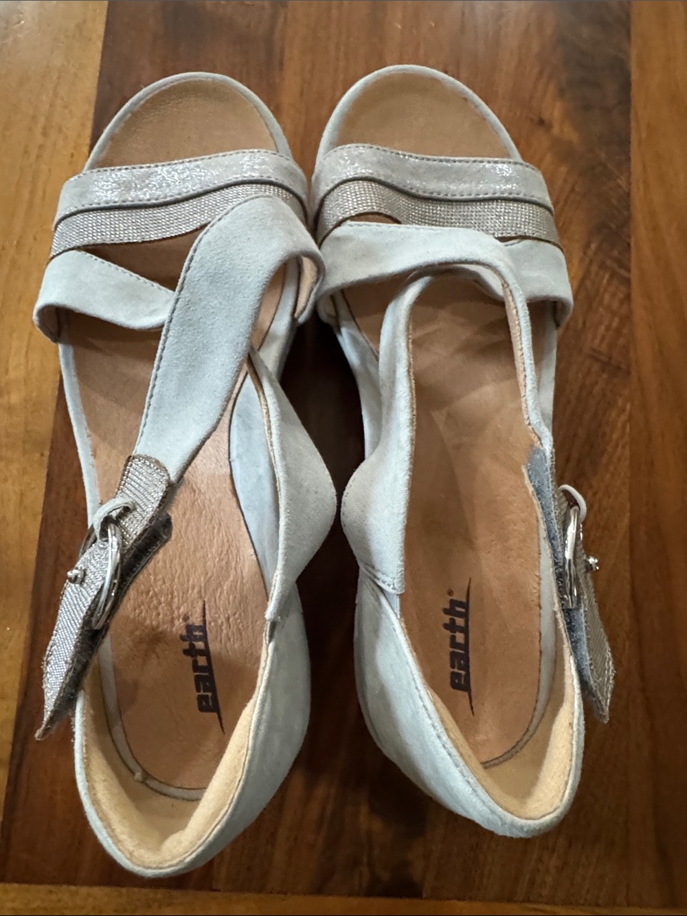 Earth Pale Gray Suede Slingback Sandals with Metallic Accent